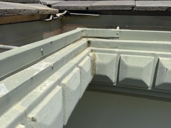 City Seamless rain gutter color and finish reference photo.